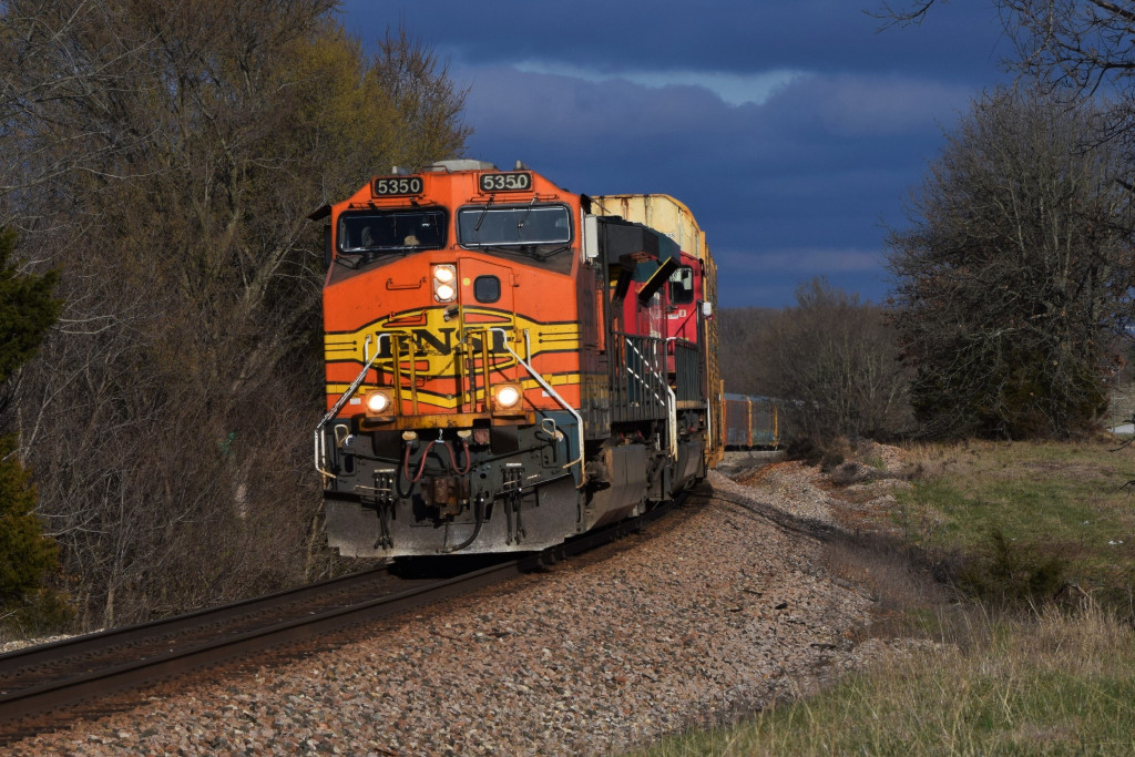 BNSF 5350 North 